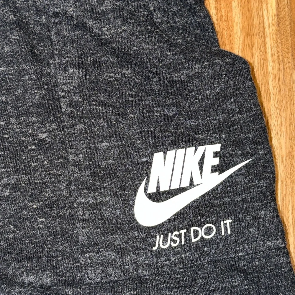 Nike women charcoal grey romper jumper  Racerback athletic casual one piece - Picture 7 of 11